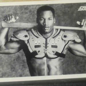 BO JACKSON - 1990 Score baseball - #697 - Mint - $5 shipping...
